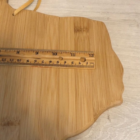 Totally Bamboo Texas State Shaped charcuterie Serving & Cutting Board Pls Read - Picture 4 of 5